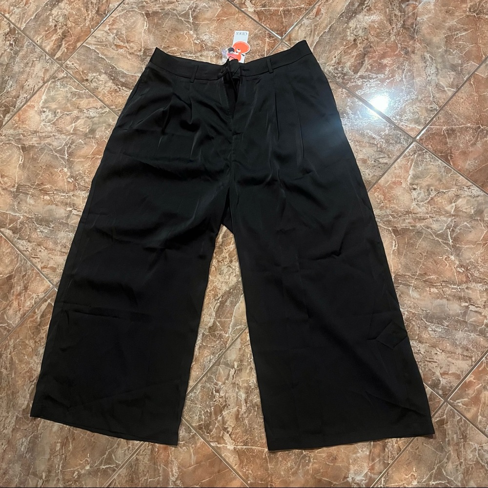 Cider Plus Middle Waist Pocket Wide Leg Trousers